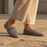 Amorgos Orthopedic Suede Pointed Loafers in Gray